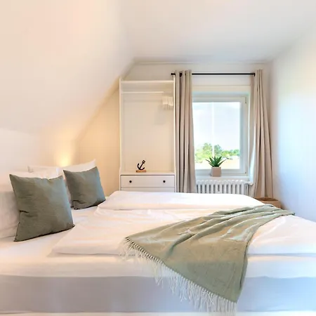 Апартаменты Traumblick-4-meerblick Hedehusum